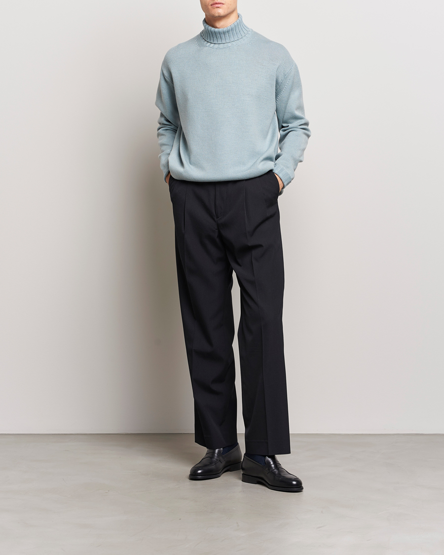 Herre | Gensere | Auralee | Washed French Merino Rollneck Light Blue