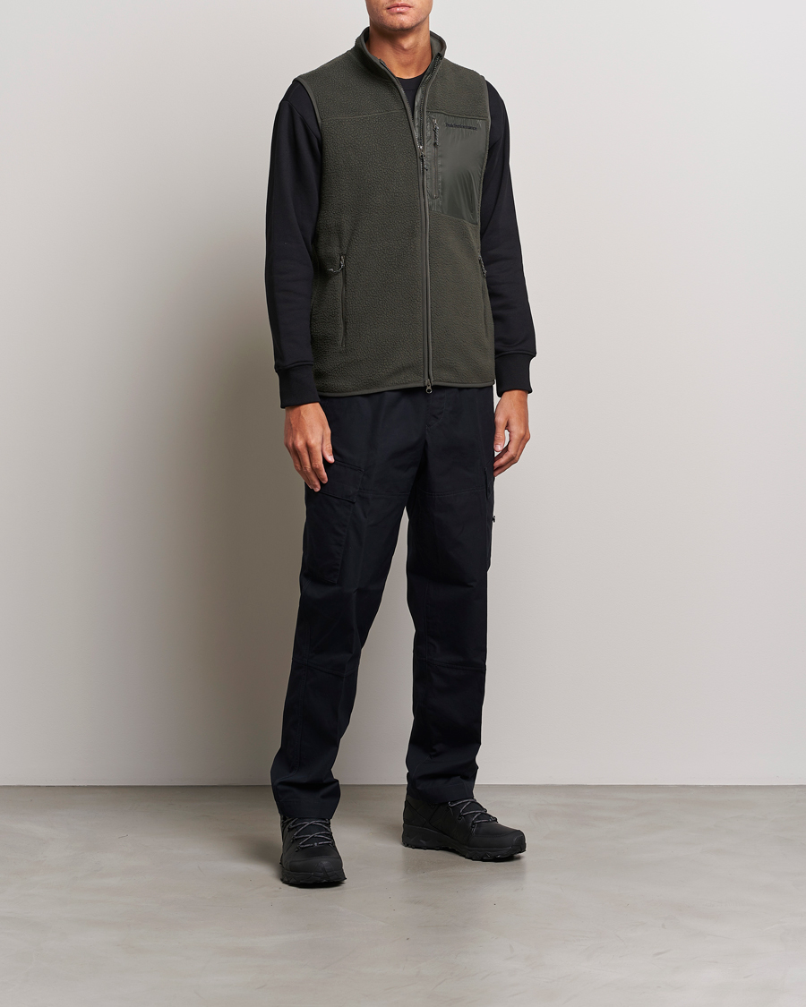 Herre | Vester | Peak Performance | Pile Vest Olive Extreme