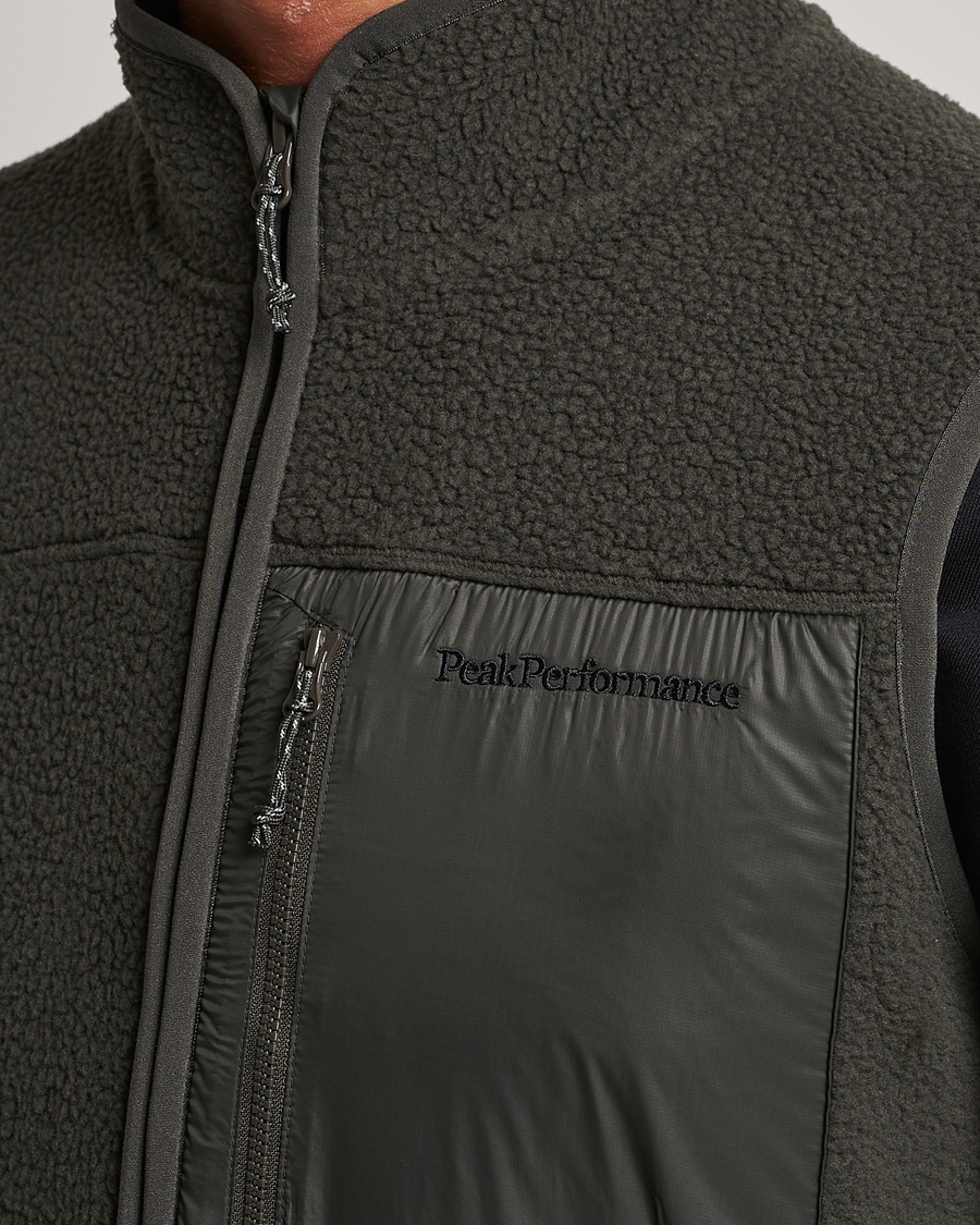 Herre | Vester | Peak Performance | Pile Vest Olive Extreme