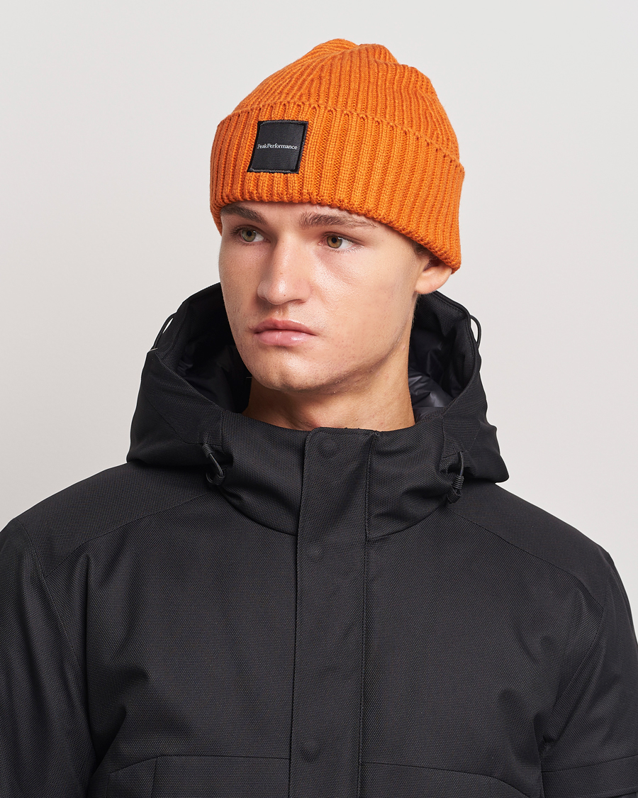 Herre |  | Peak Performance | Cornice Ribbed Hat Gold Flame