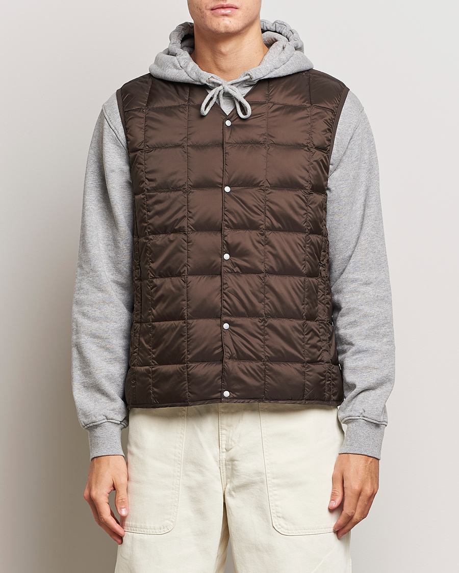 Herre | Jakker | TAION | V-Neck Lightweight Down Vest Dark Choco