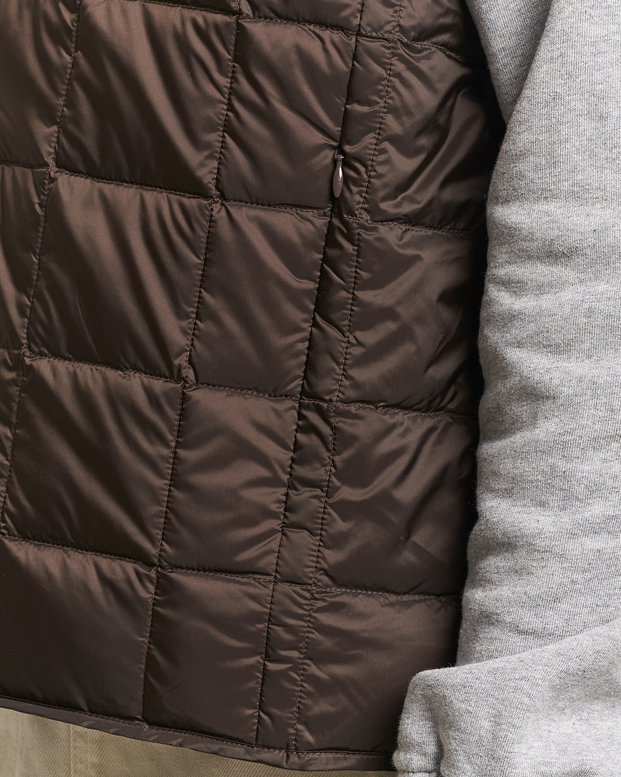 Herre | Jakker | TAION | V-Neck Lightweight Down Vest Dark Choco