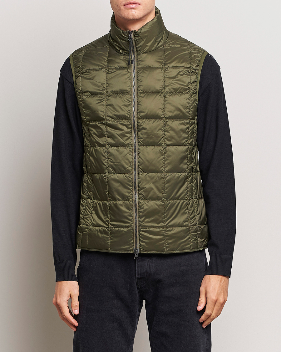 Herre | Jakker | TAION | High Neck Full Zip Lightweight Down Vest Dark Olive