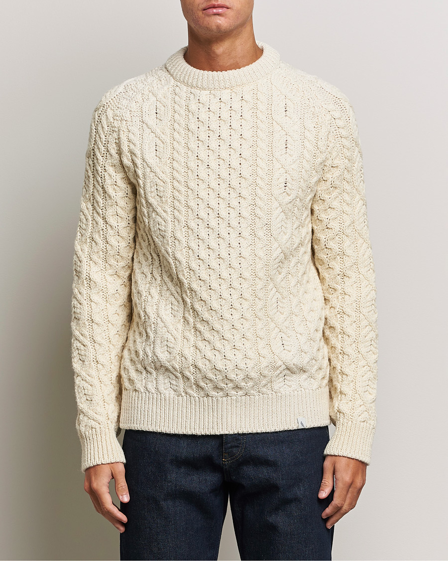 Herre | Gensere | Peregrine | Hudson Wool Aran Knitted Jumper Ecru