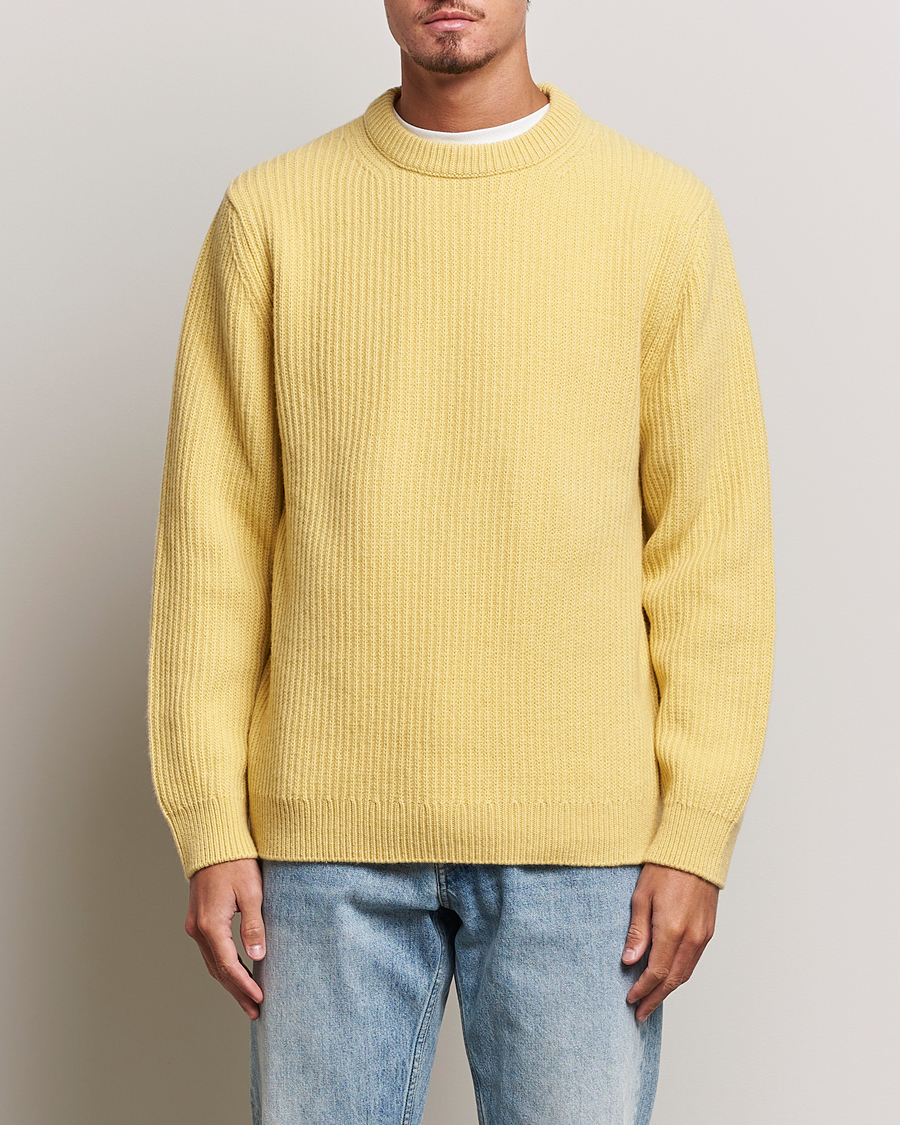 Herre |  | Nudie Jeans | August Wool Rib Knitted Sweater Citra Yellow