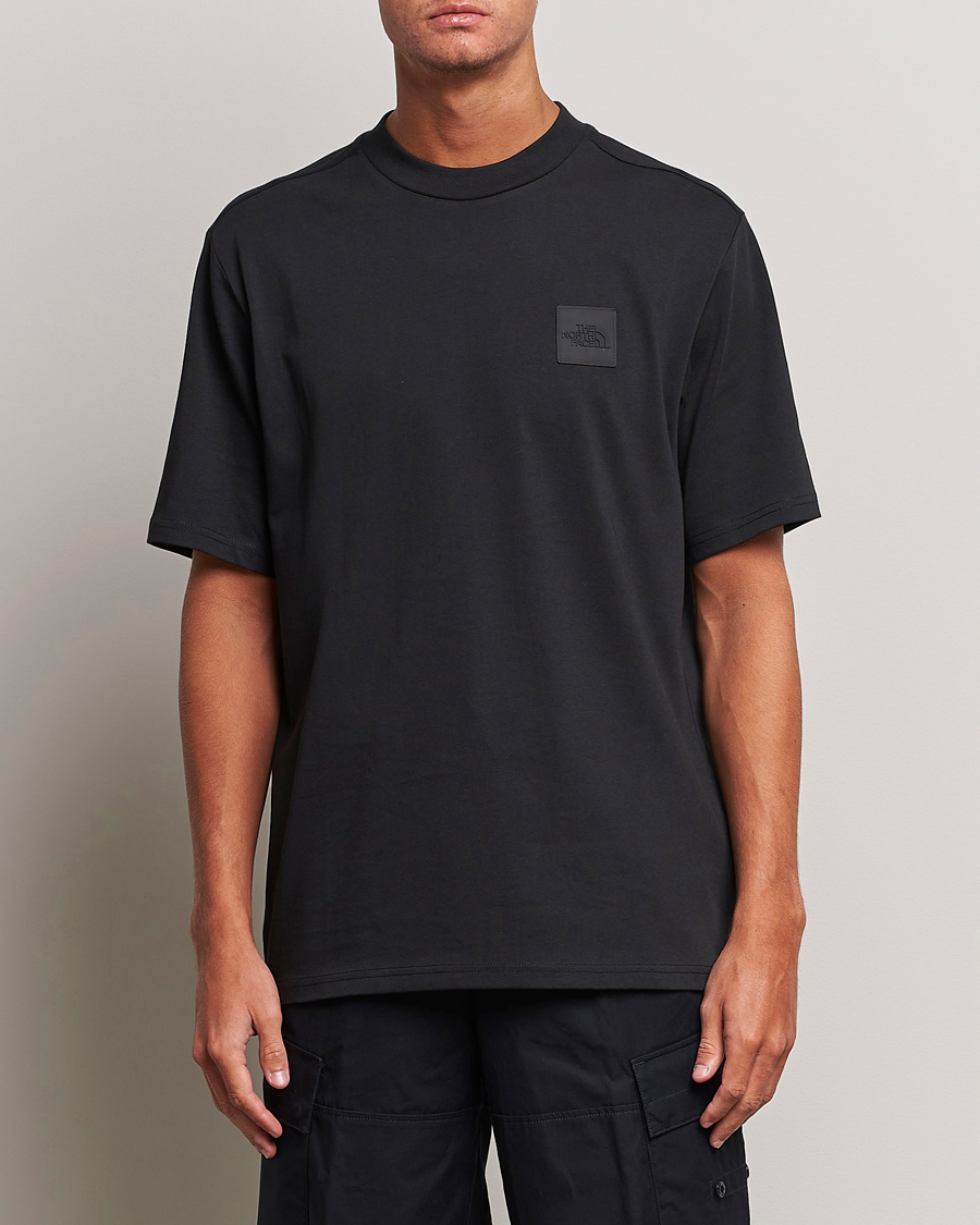 Herre | Kortermede t-shirts | The North Face | NSE Patch Tee Black