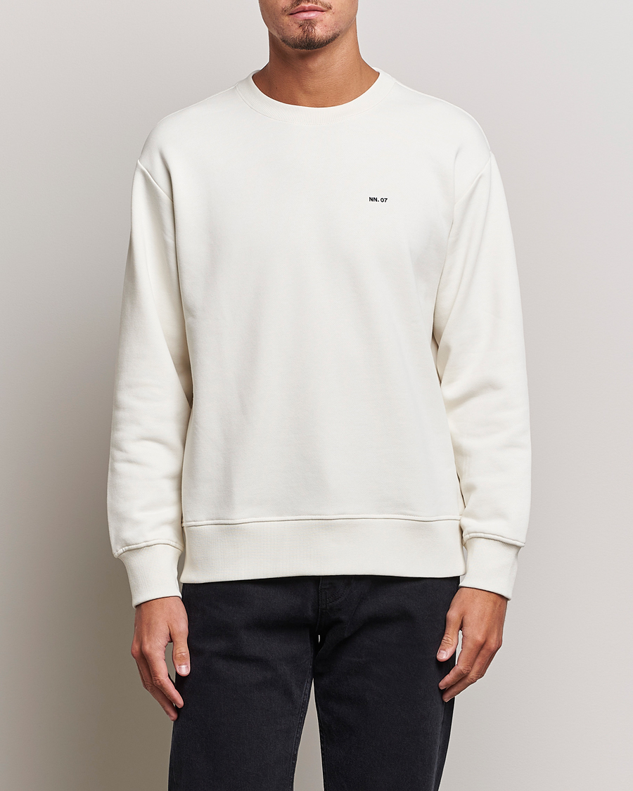 Herre | Avdelinger | NN07 | Briggs Logo Crew Neck Sweatshirt Off White