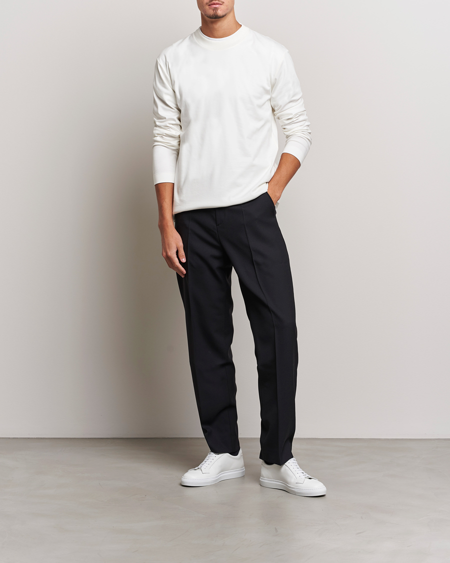 Herre | T-Shirts | Sunspel | Heavyweight Mock Neck Long Sleeve T-Shirt Ecru