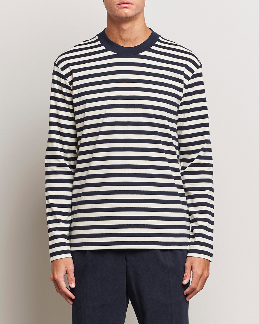 Herre | T-Shirts | Sunspel | Heavyweight Mock Neck Long Sleeve T-Shirt Navy/Ecru