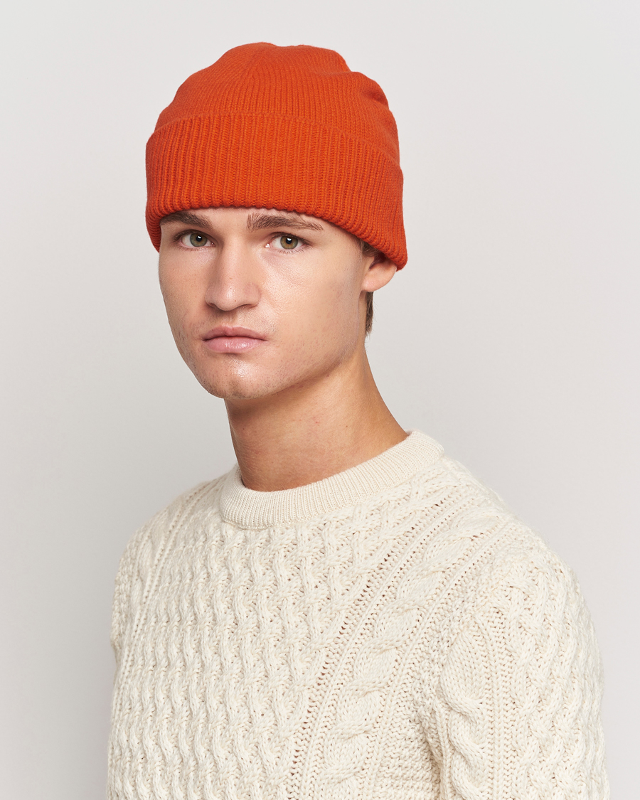 Herre | Sunspel Lambswool Hat Magma | Sunspel | Lambswool Hat Magma