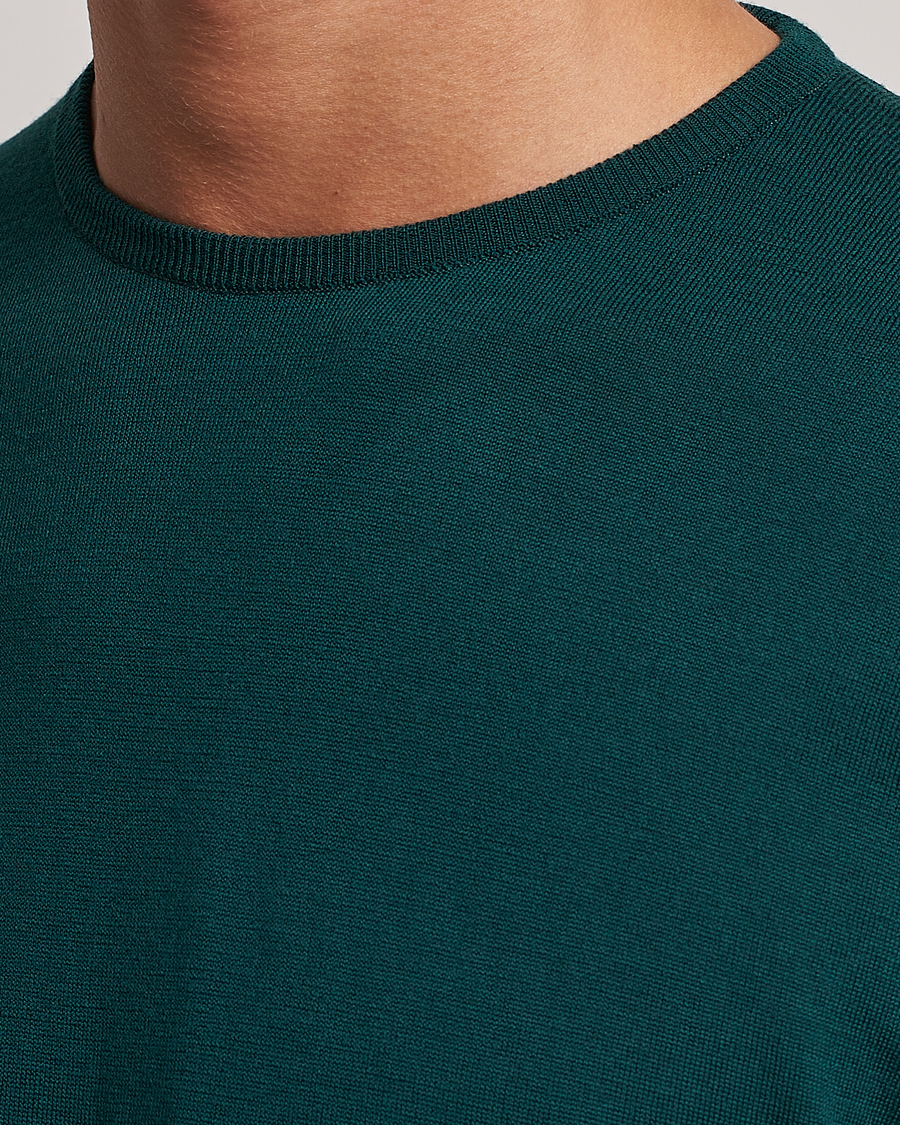 Herre | Gensere | John Smedley | Lundy Extra Fine Merino Crew Neck Pine Green