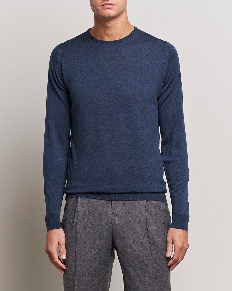 Herre | Gensere | John Smedley | Lundy Extra Fine Merino Crew Neck Smoke Blue