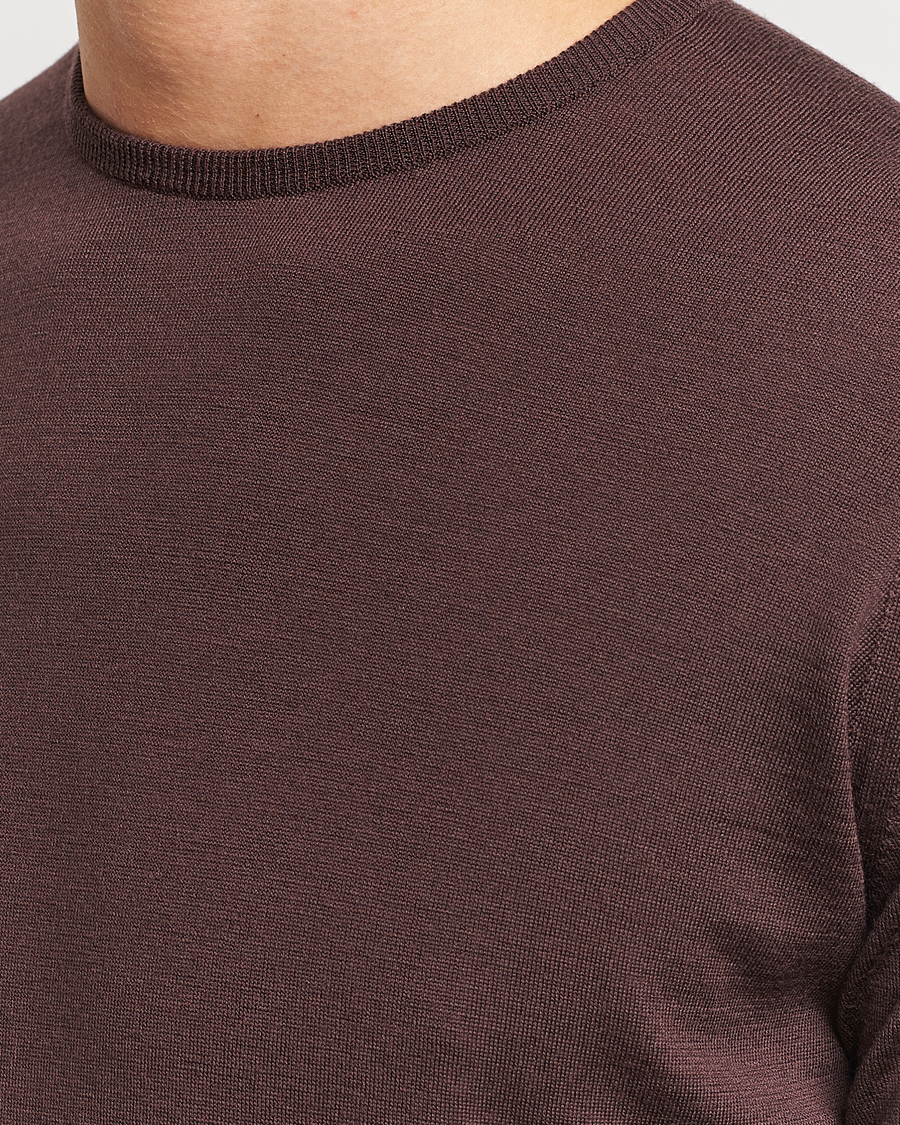 Herre | Gensere | John Smedley | Lundy Extra Fine Merino Crew Neck Truffle Brown