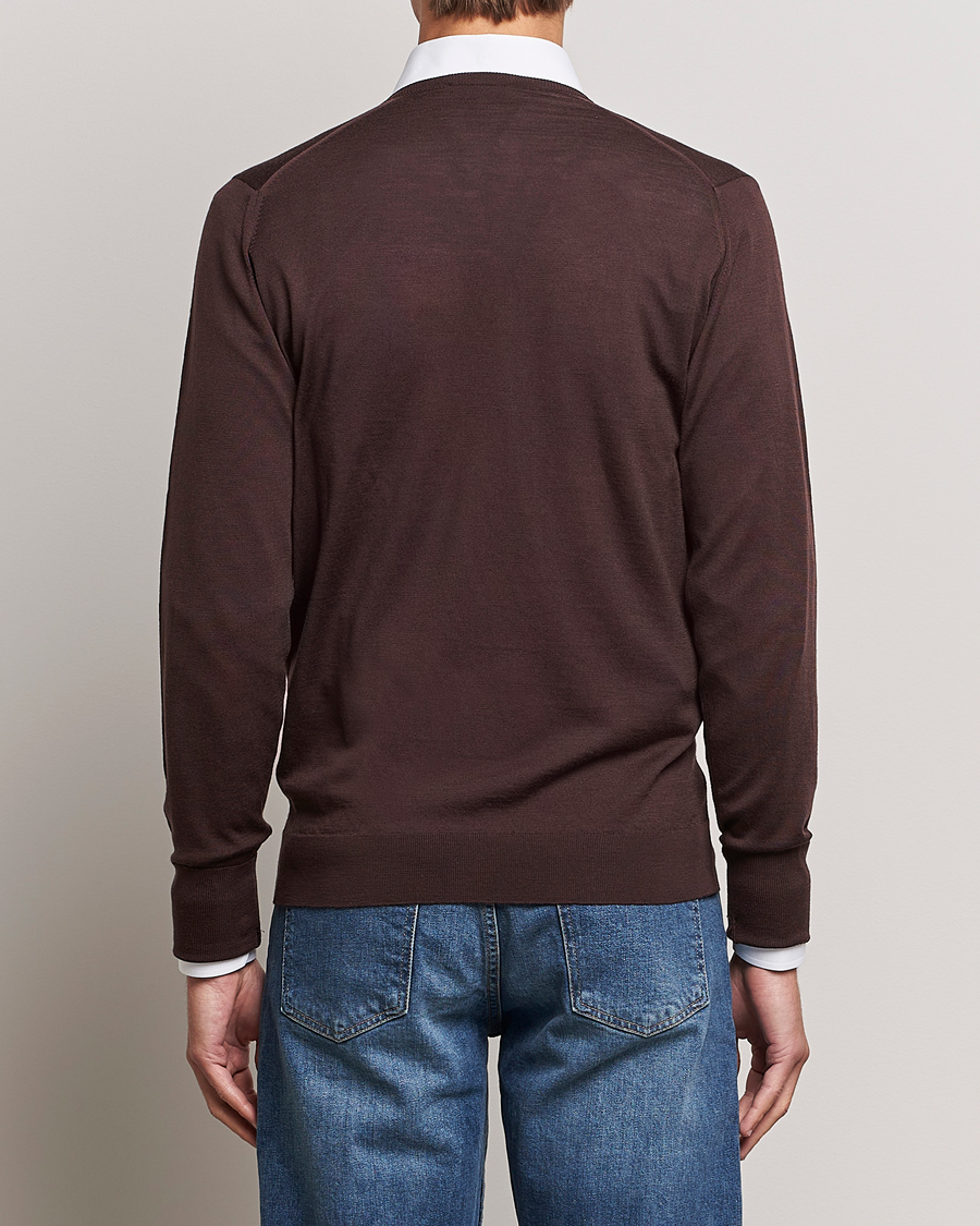 Herre | Gensere | John Smedley | Bobby Extra Fine Merino V-Neck Pullover Truffle Brown