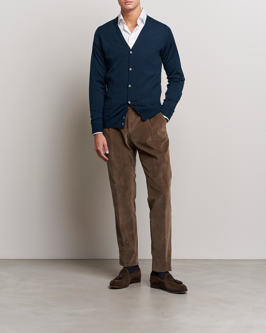 Herre | Gensere | John Smedley | Petworth Extra Fine Merino Cardigan Orion Green