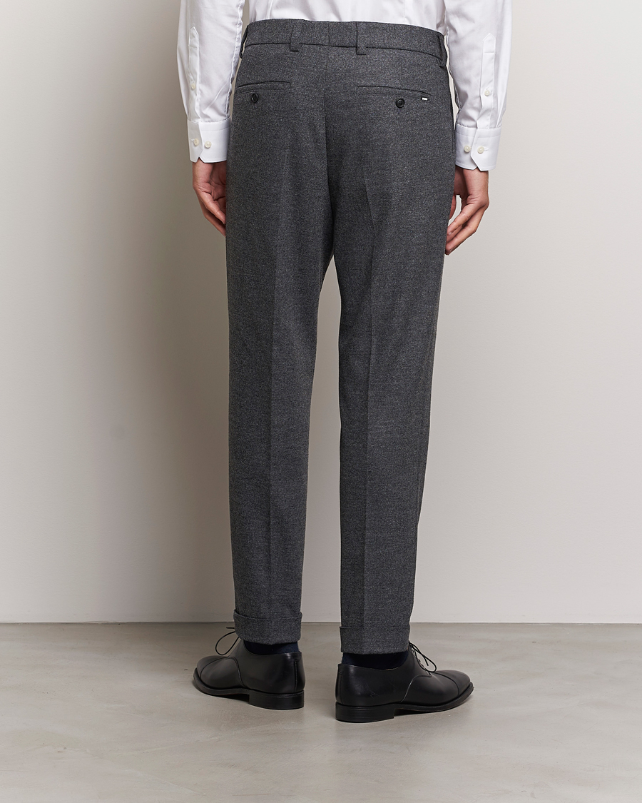 Herre | Bukser | BOSS BLACK | Perin Tech Flannel Pleated Trousers Dark Grey