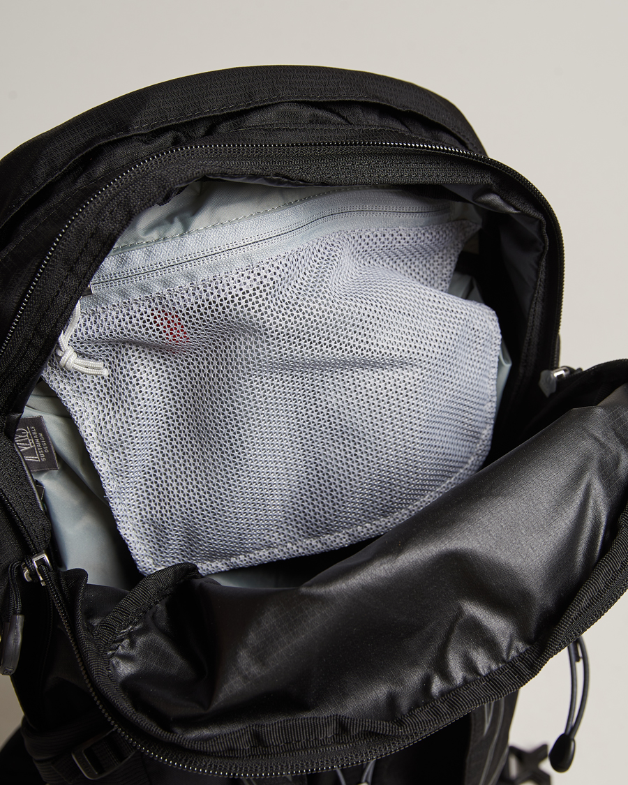 Herre | Vesker | Osprey | Talon 11 Backpack Stealth Black