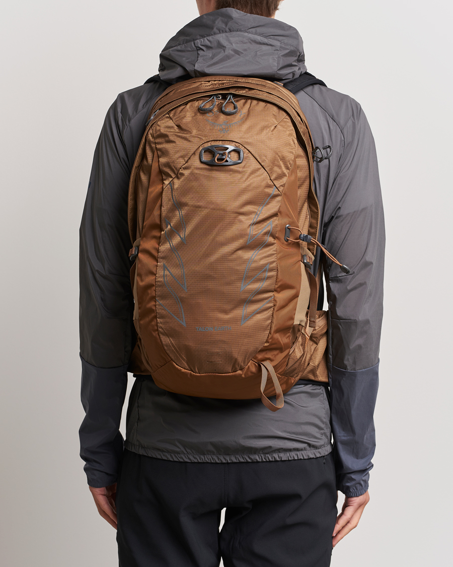 Herre | Osprey Talon Earth 22 Backpack Desert Brown | Osprey | Talon Earth 22 Backpack Desert Brown