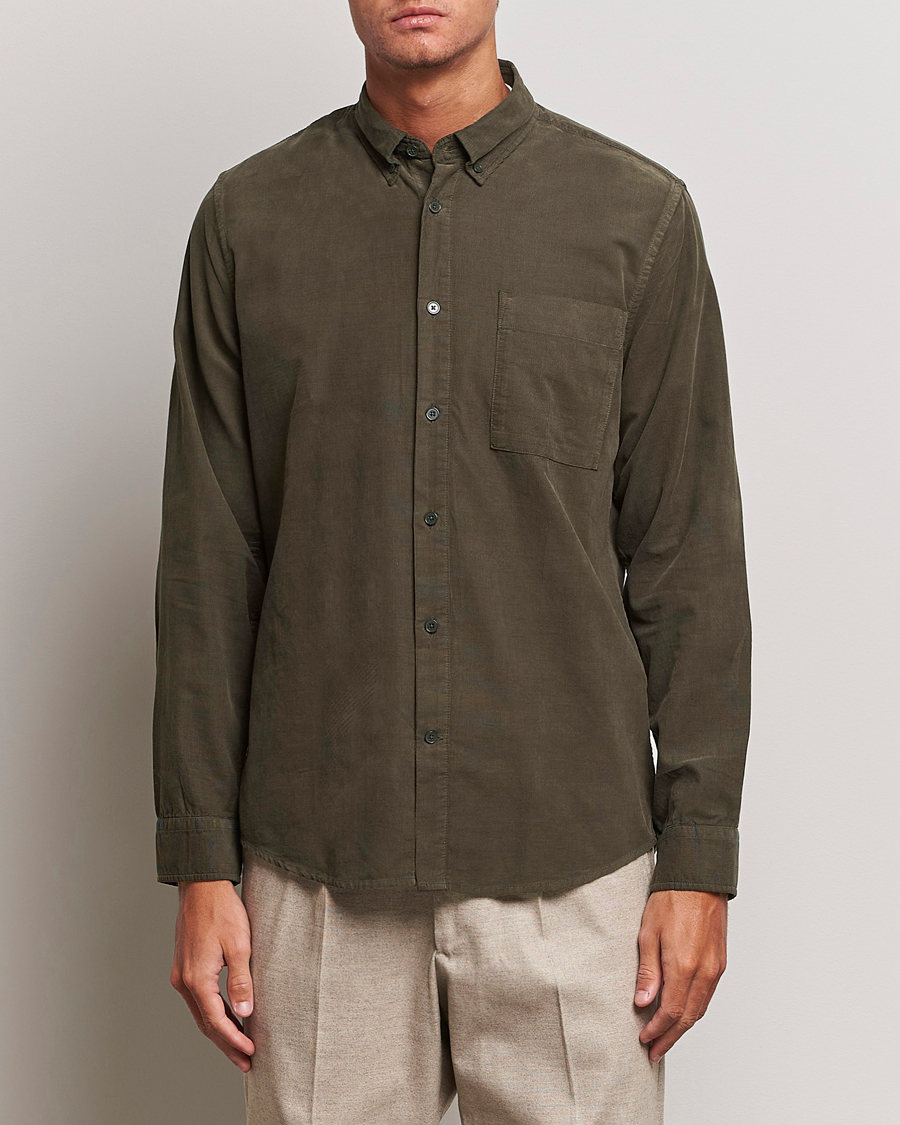 Herre |  | NN07 | Arne Baby Cord Shirt Dark Green