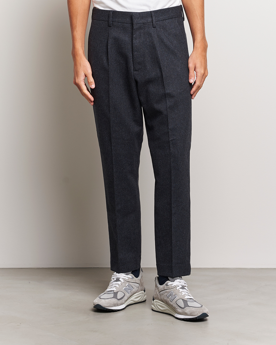 Herre |  | NN07 | Bill Brushed Flannel Pleated Trousers Navy Blue