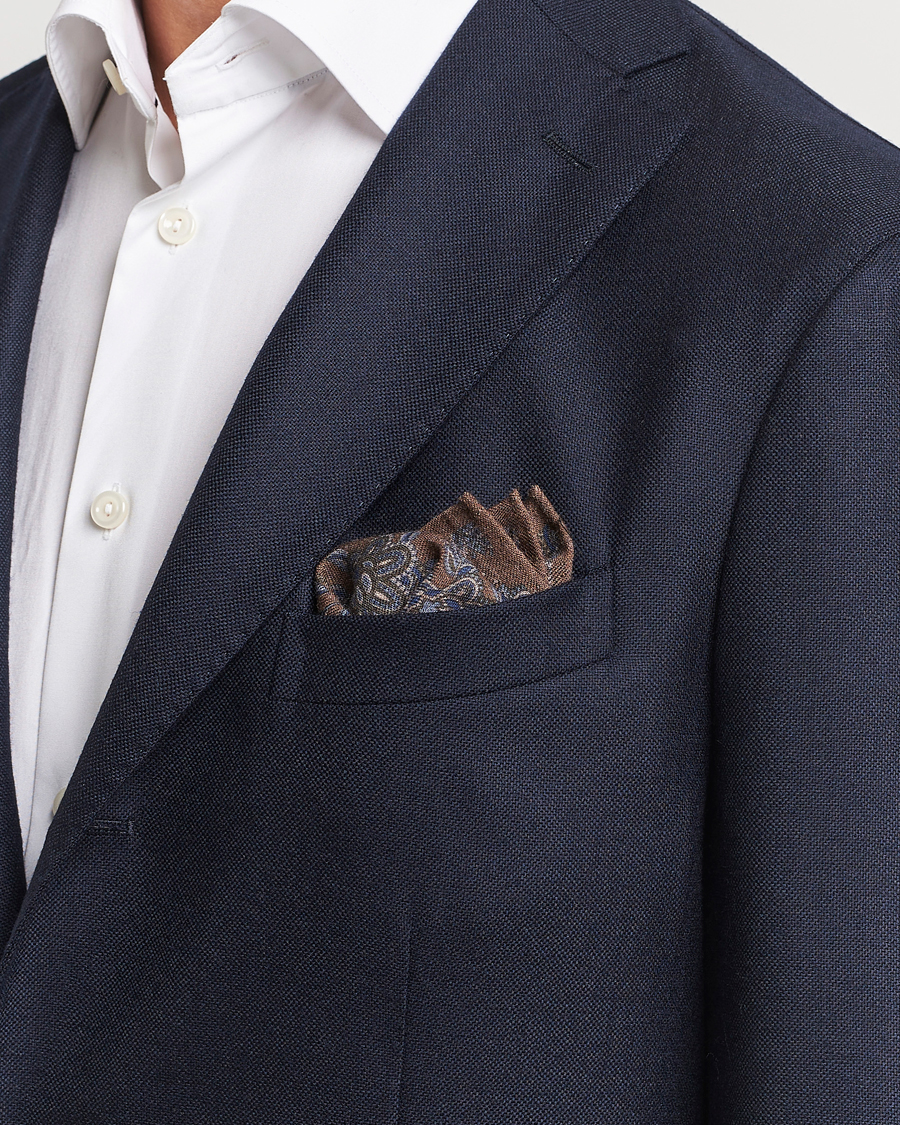 Herre | | Amanda Christensen | Wool Flannel Large Flower Pocket Square Brown