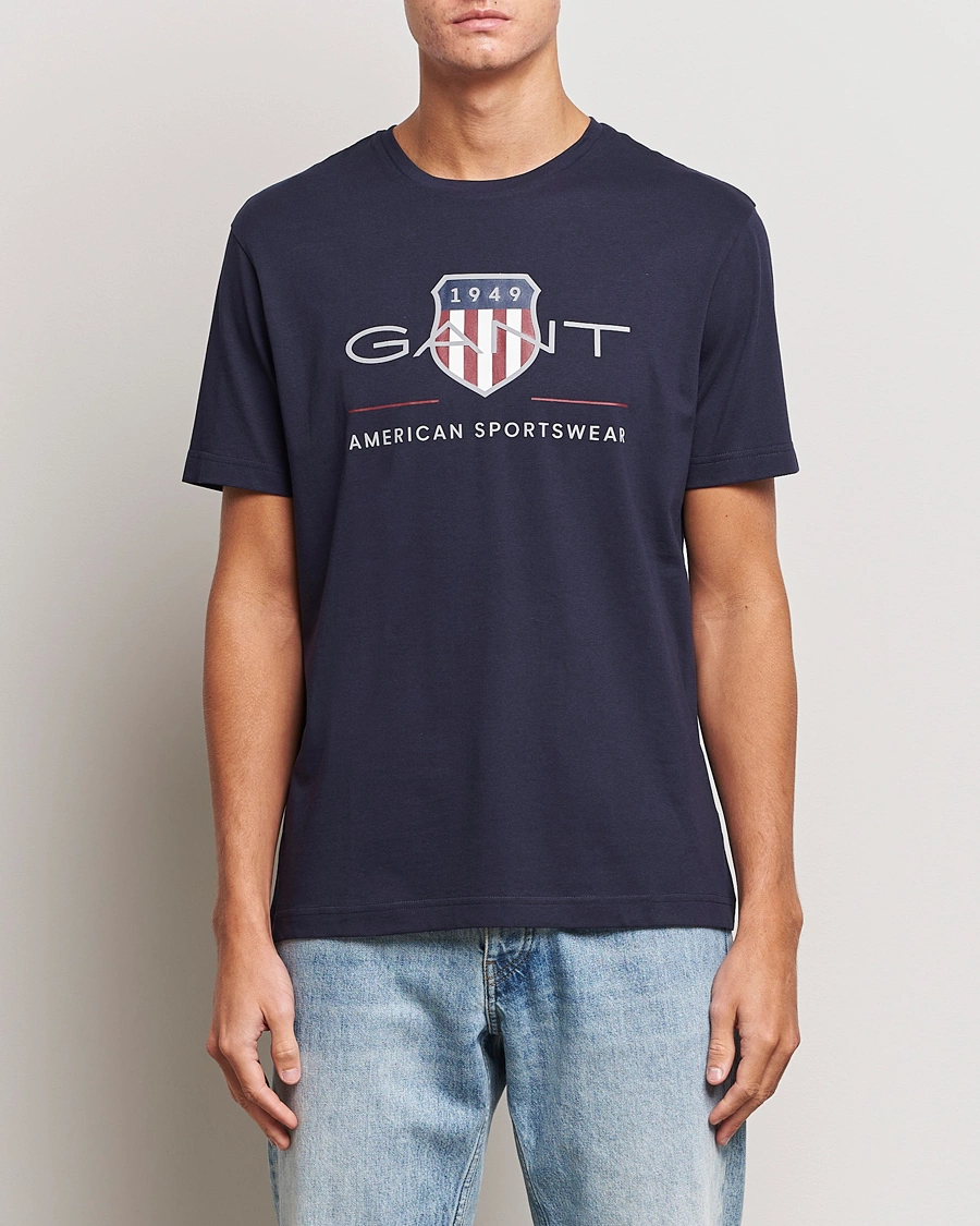 Herre | T-Shirts | GANT | Archive Shield Logo T-Shirt Evening Blue