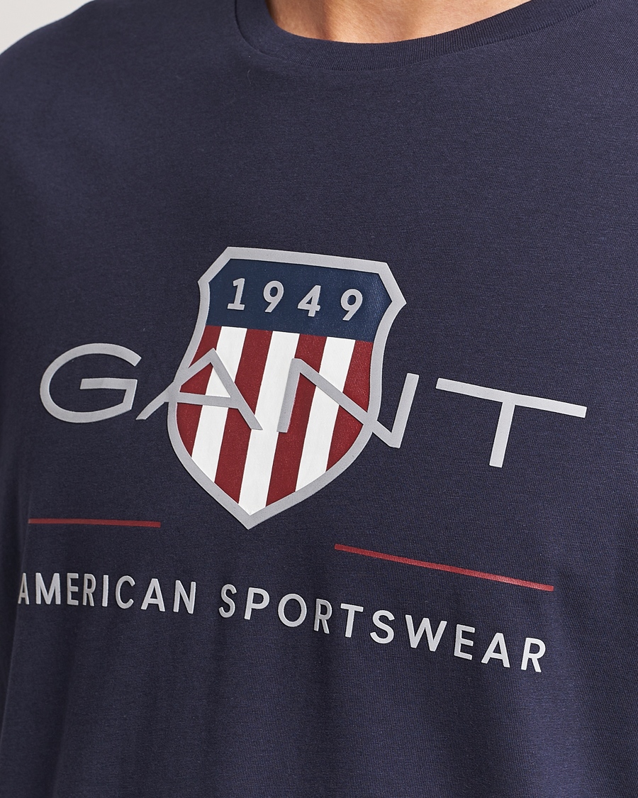 Herre | T-Shirts | GANT | Archive Shield Logo T-Shirt Evening Blue