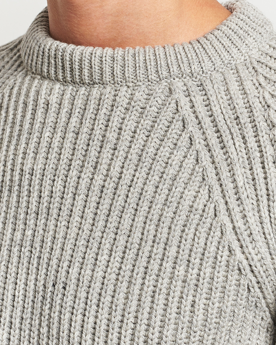 Herre | Gensere | Gloverall | Fisherman Rib Chunky Wool Crew Light Grey