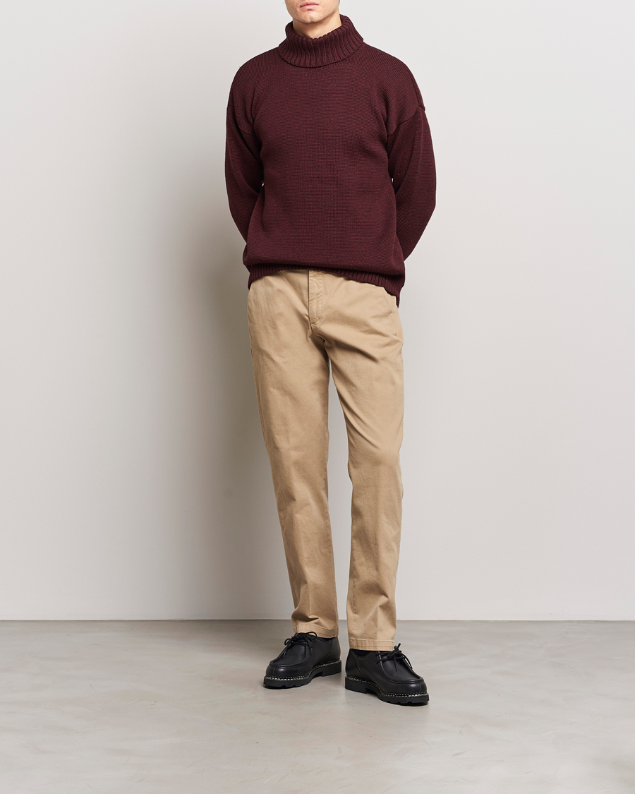 Herre | Gensere | Gloverall | Submariner Chunky Wool Roll Neck Burgundy