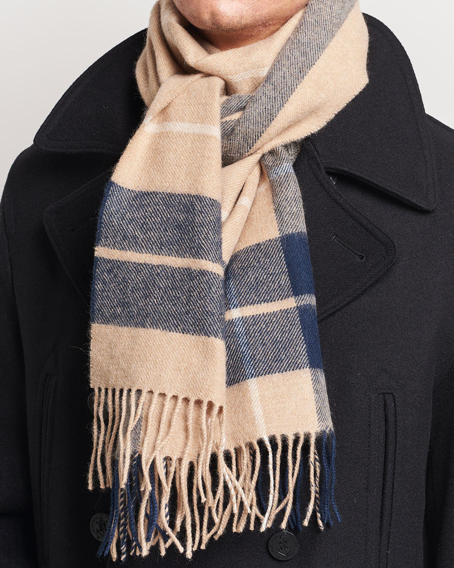 Herre | Gloverall Lambswool Scarf Camel Check | Gloverall | Lambswool Scarf Camel Check
