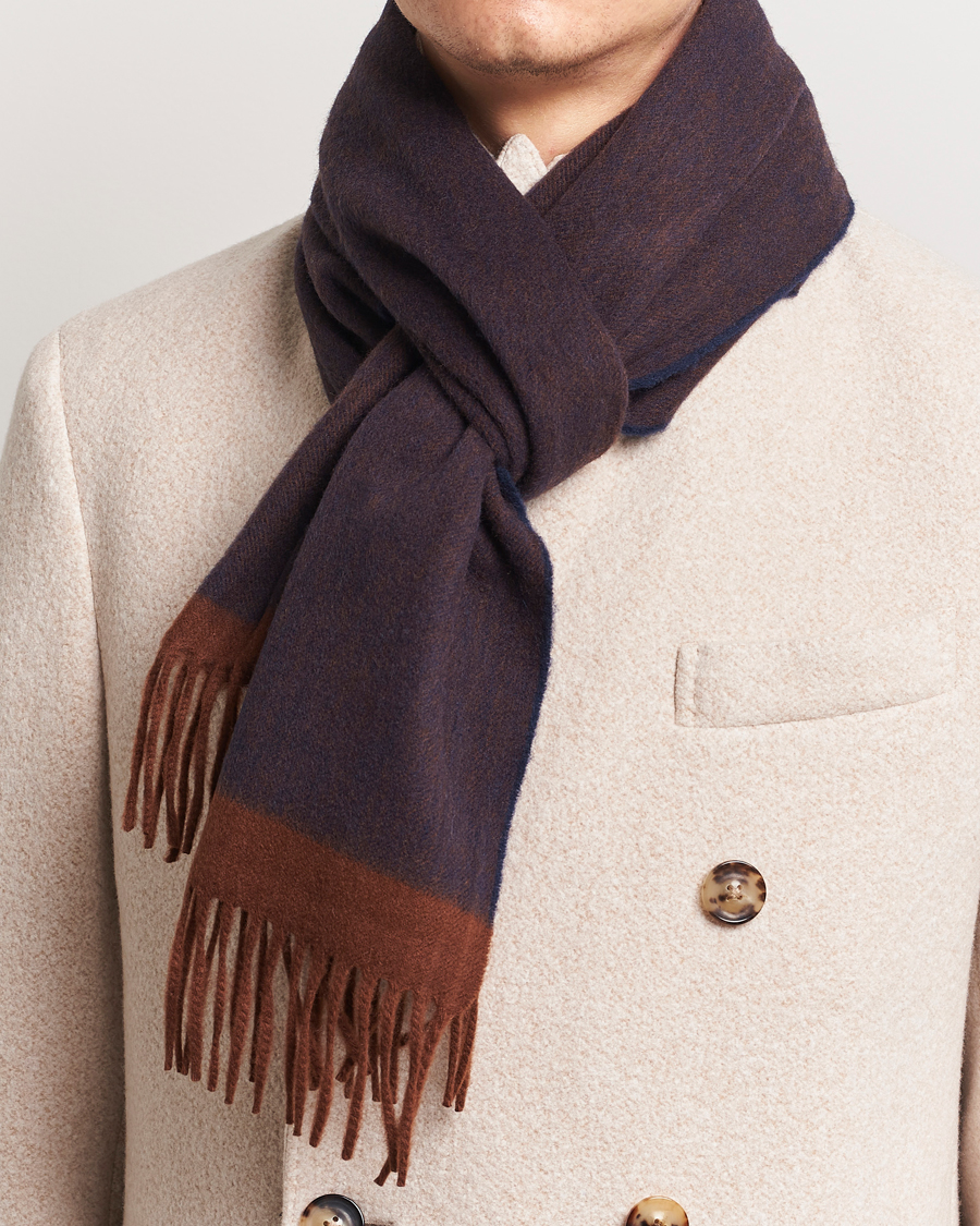 Herre | Begg & Co Solid Board Wool/Cashmere Scarf Navy Chocolate | Begg & Co | Solid Board Wool/Cashmere Scarf Navy Chocolate