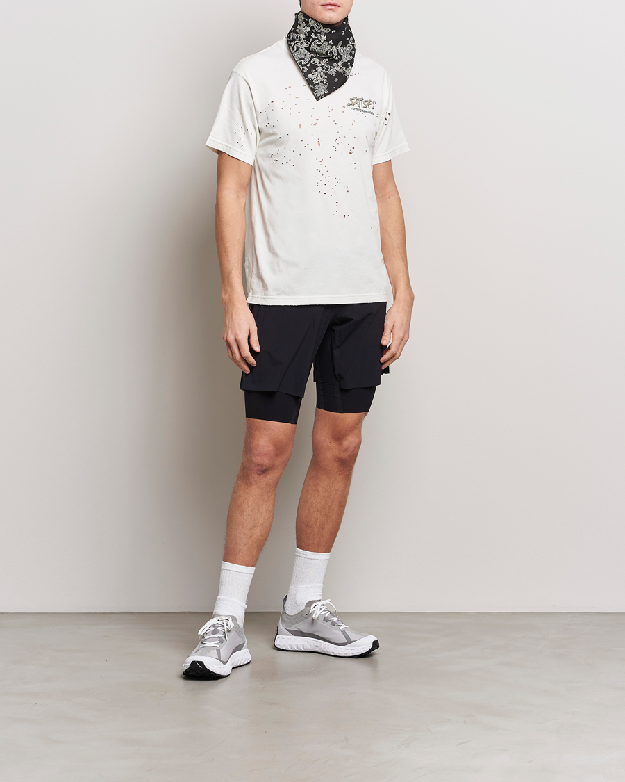 Herre | T-Shirts | Satisfy | MothTech T-Shirt Off White