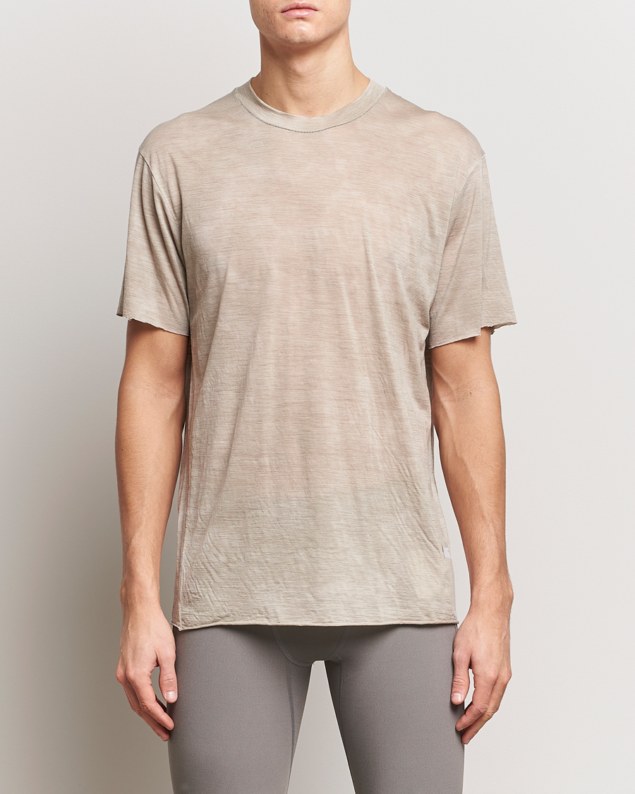 Herre | Klær | Satisfy | CloudMerino T-Shirt Sun Bleached Greige