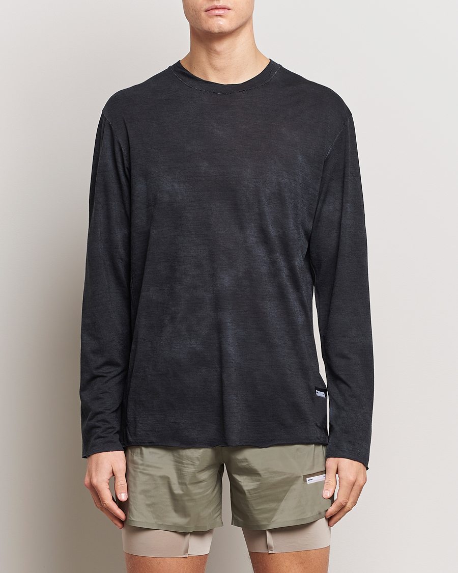 Herre | T-Shirts | Satisfy | CloudMerino Long Sleeve T-Shirt Batik Black