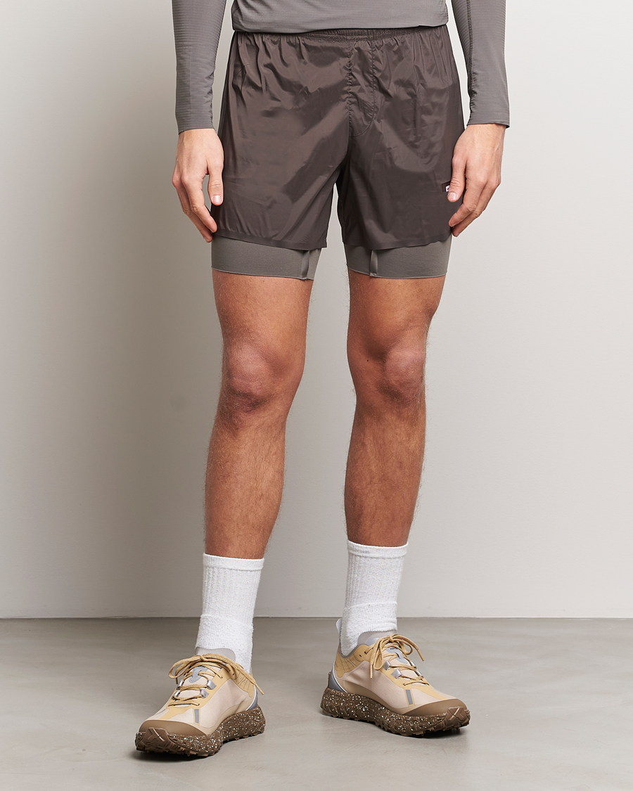 Herre | Avdelinger | Satisfy | CoffeeThermal 8 Inch Shorts Quicksand