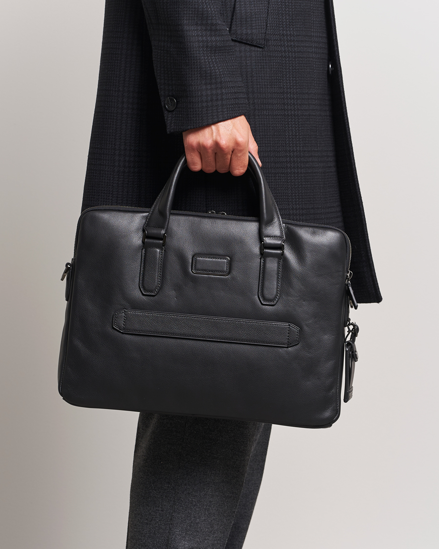 Herre | Assesoarer | TUMI | Harrison Sycamore Slim Leather Brief Black