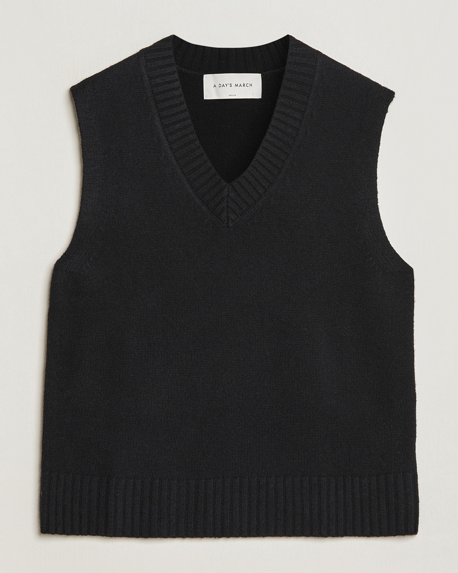 Herre | Gensere | A Day's March | Wigtown Lambswool Vest Black