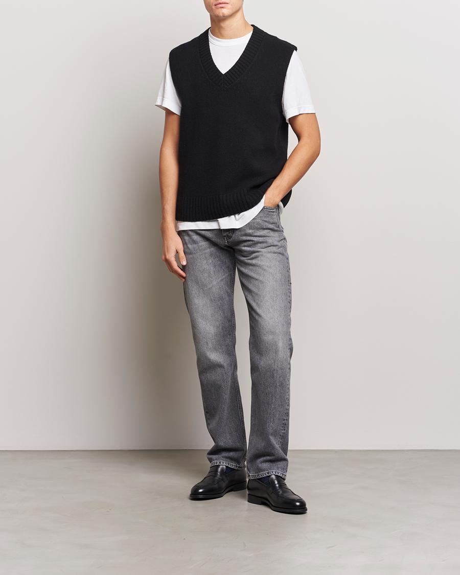Herre | Gensere | A Day's March | Wigtown Lambswool Vest Black