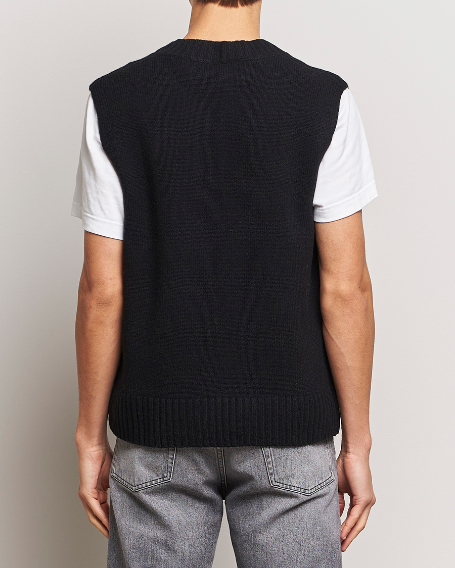 Herre | Gensere | A Day's March | Wigtown Lambswool Vest Black