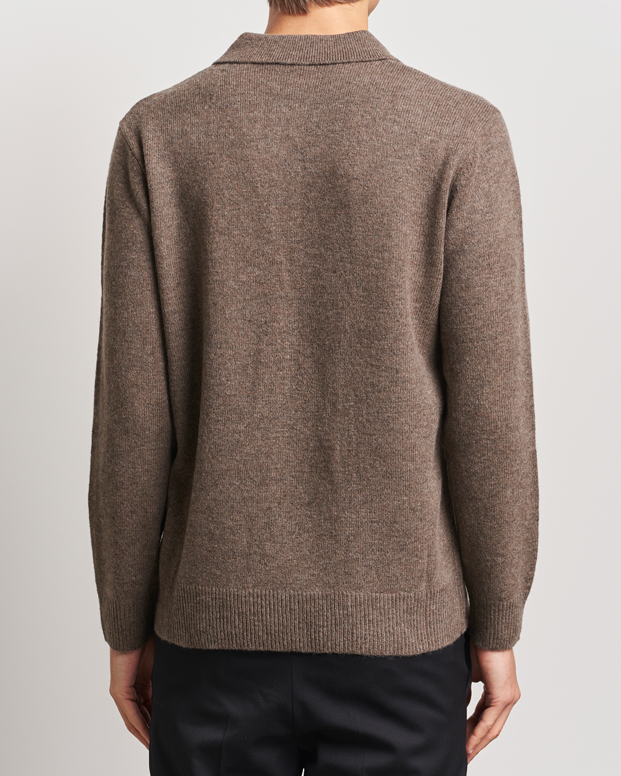 Herre | Gensere | A Day's March | Avoch Lambswool Polo Dark Taupe