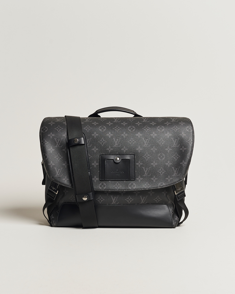 Herre | Louis Vuitton Pre-Owned Messenger Voyager MM Bag Monogram Eclipse | Louis Vuitton Pre-Owned | Messenger Voyager MM Bag Monogram Eclipse
