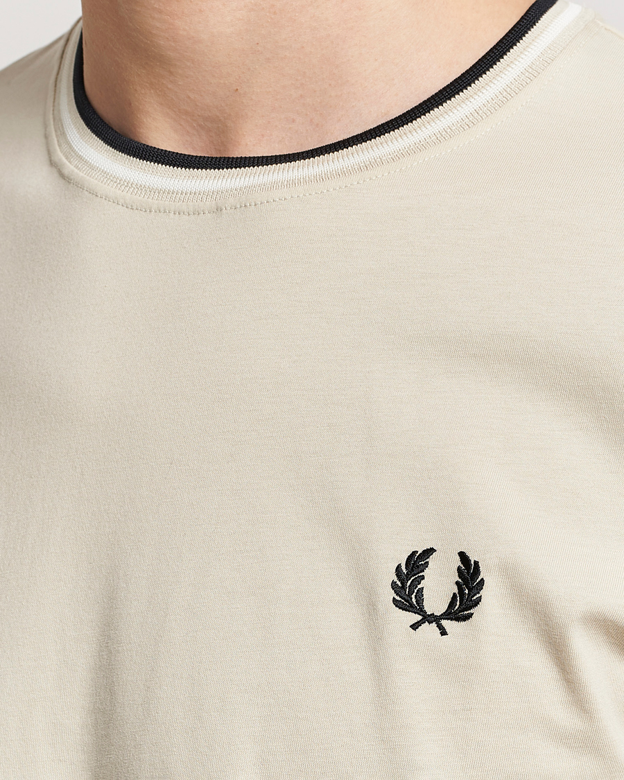 Herre | T-Shirts | Fred Perry | Twin Tipped T-Shirt Oatmeal