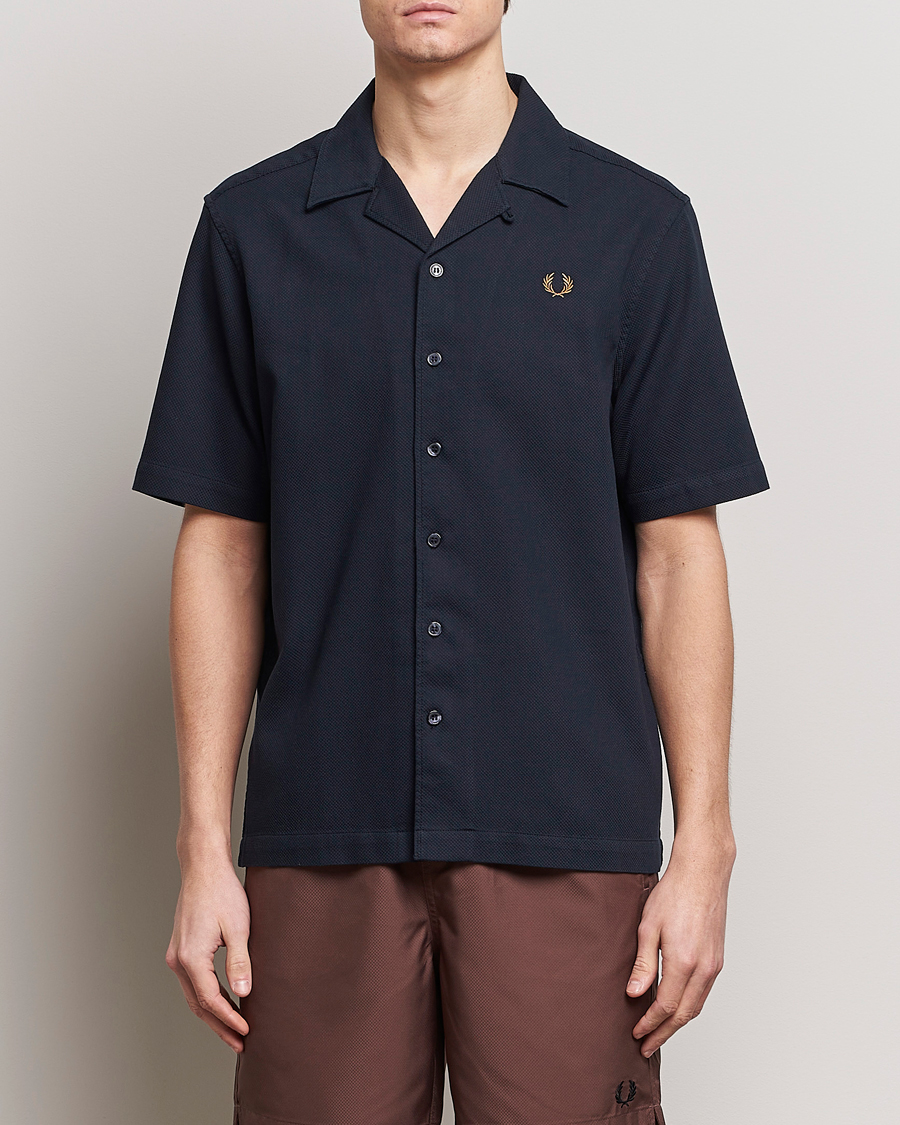Herre | Klær | Fred Perry | Pique Textured Short Sleeve Shirt Navy