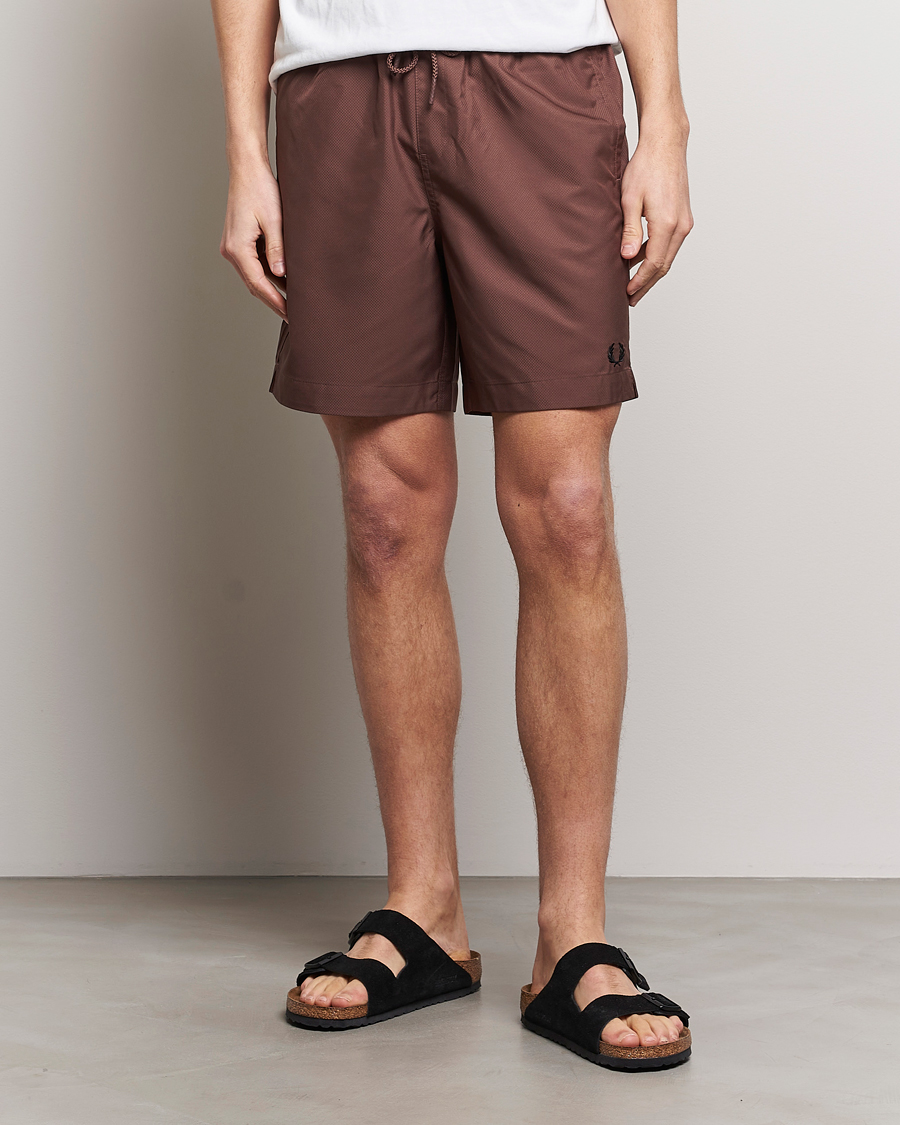 Herre | Klær | Fred Perry | Classic Swimshorts Brick Red