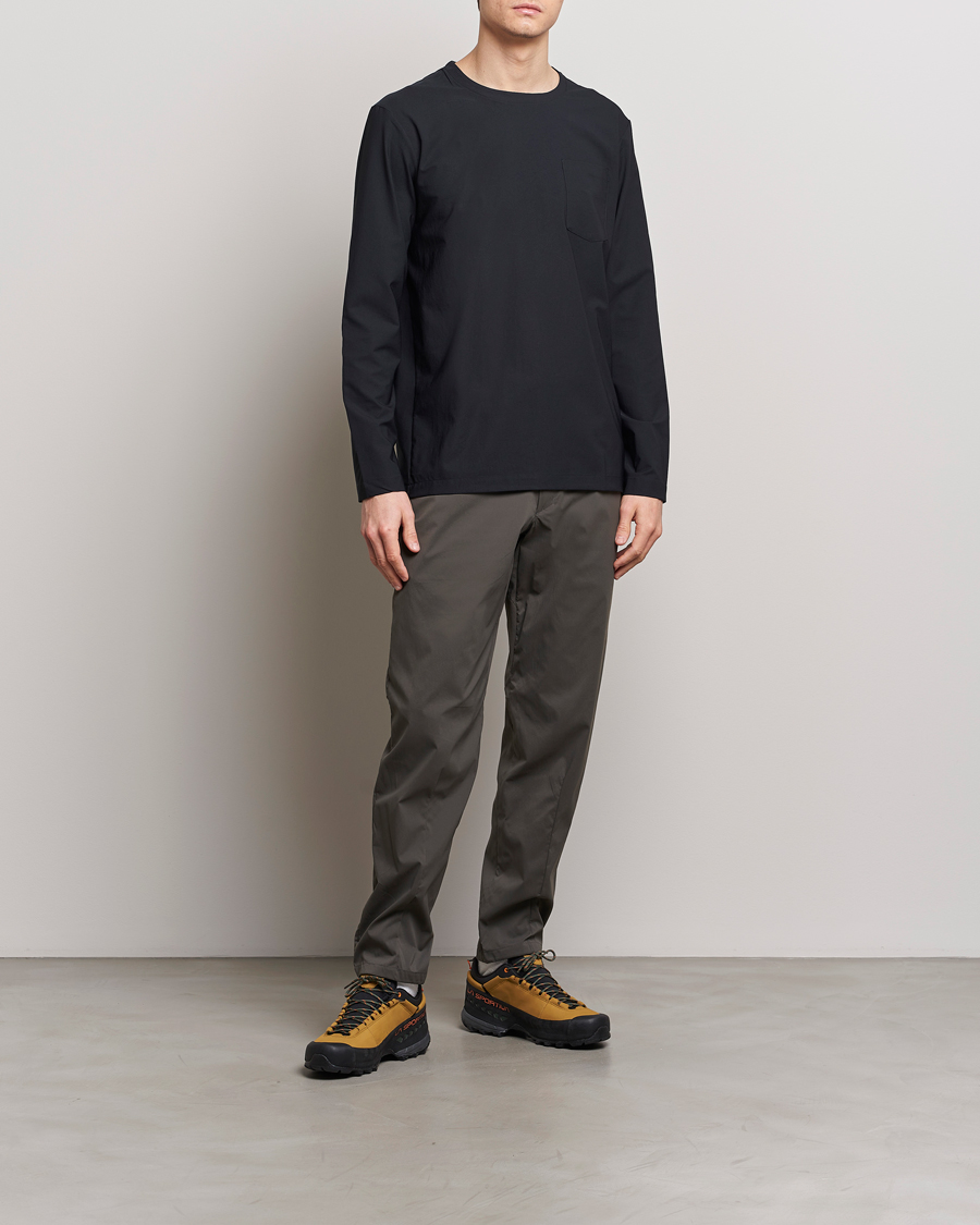 Herre | T-Shirts | Houdini | Cover Crew Quick Dry Long Sleeve True Black
