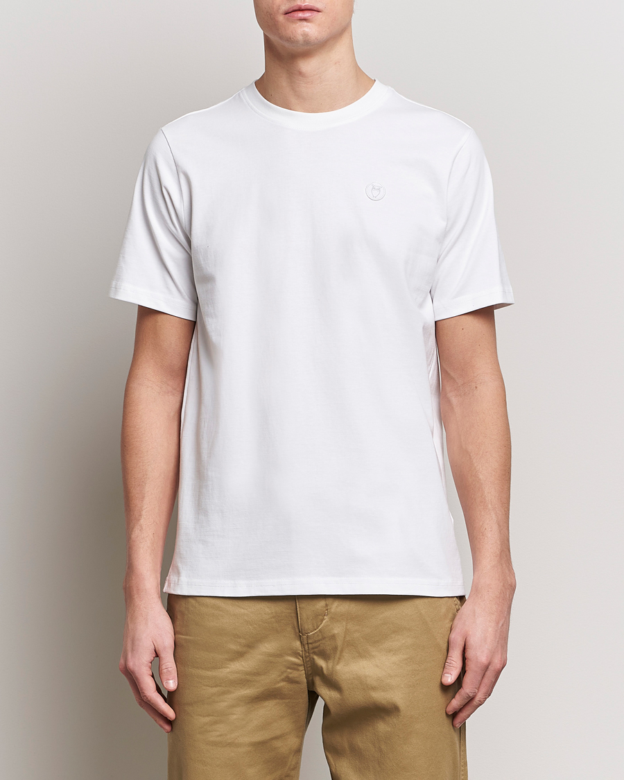 Herre | T-Shirts | KnowledgeCotton Apparel | Loke Badge T-Shirt Bright White
