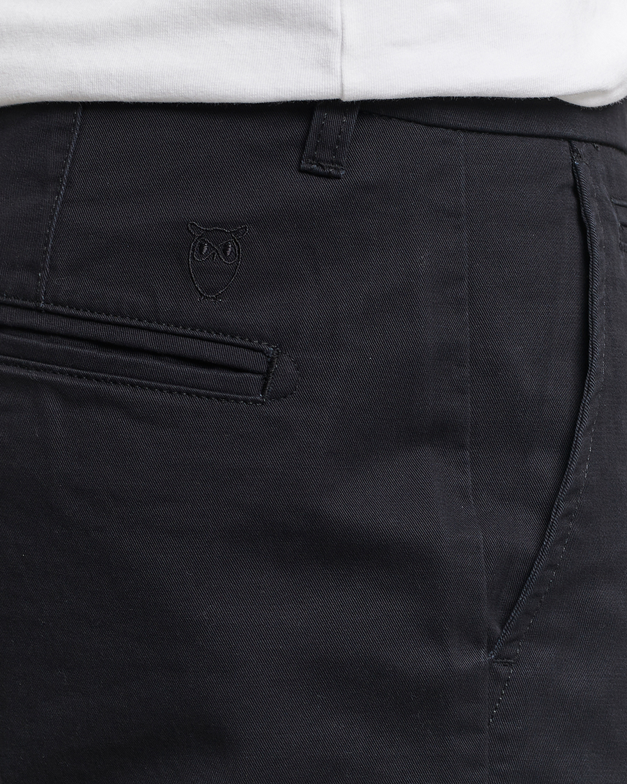 Herre | Bukser | KnowledgeCotton Apparel | Chuck Regular Cotton Twill Chino Jet Black