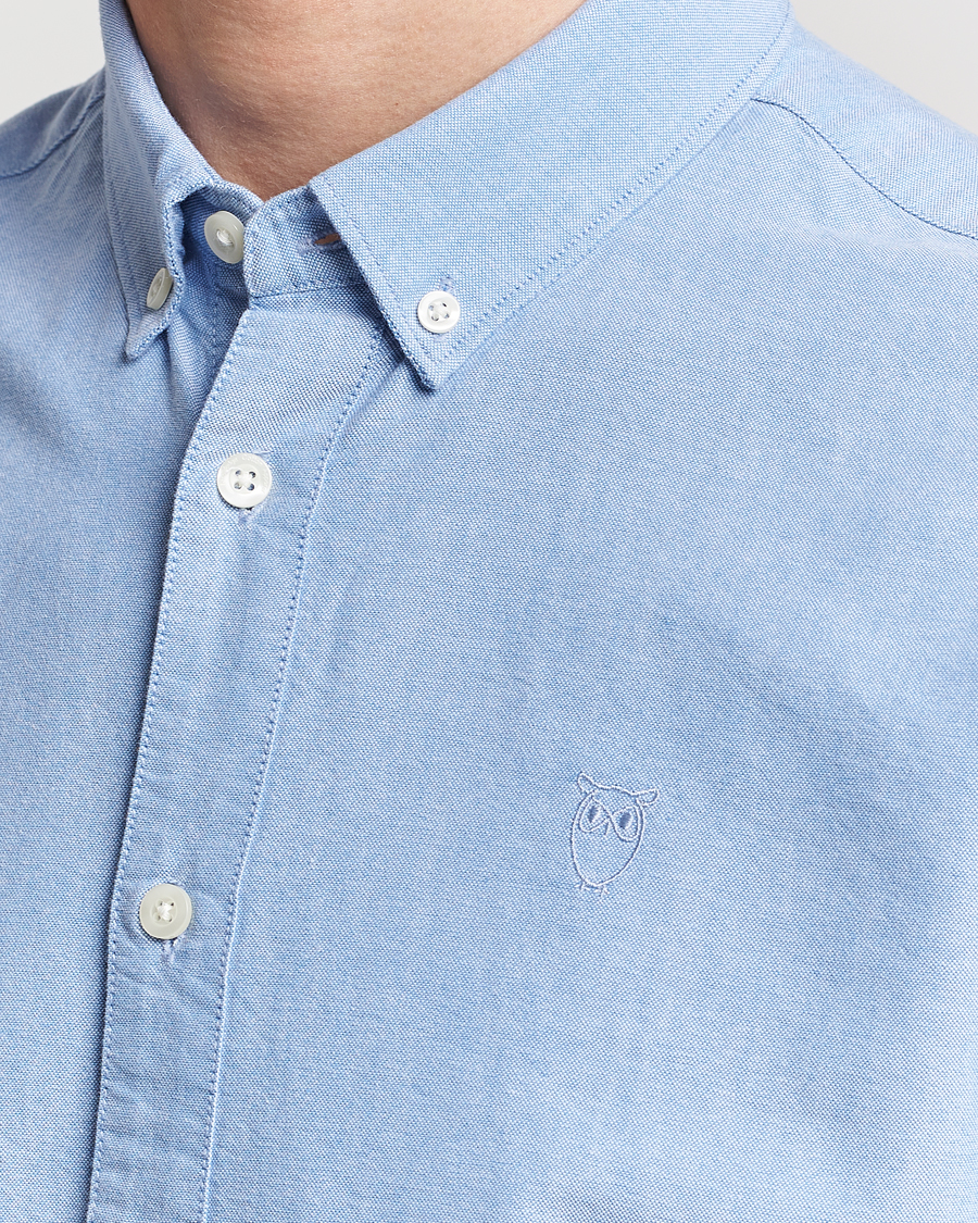 Herre | Skjorter | KnowledgeCotton Apparel | Harald Small Owl Regular Oxford Shirt Lapis Blue
