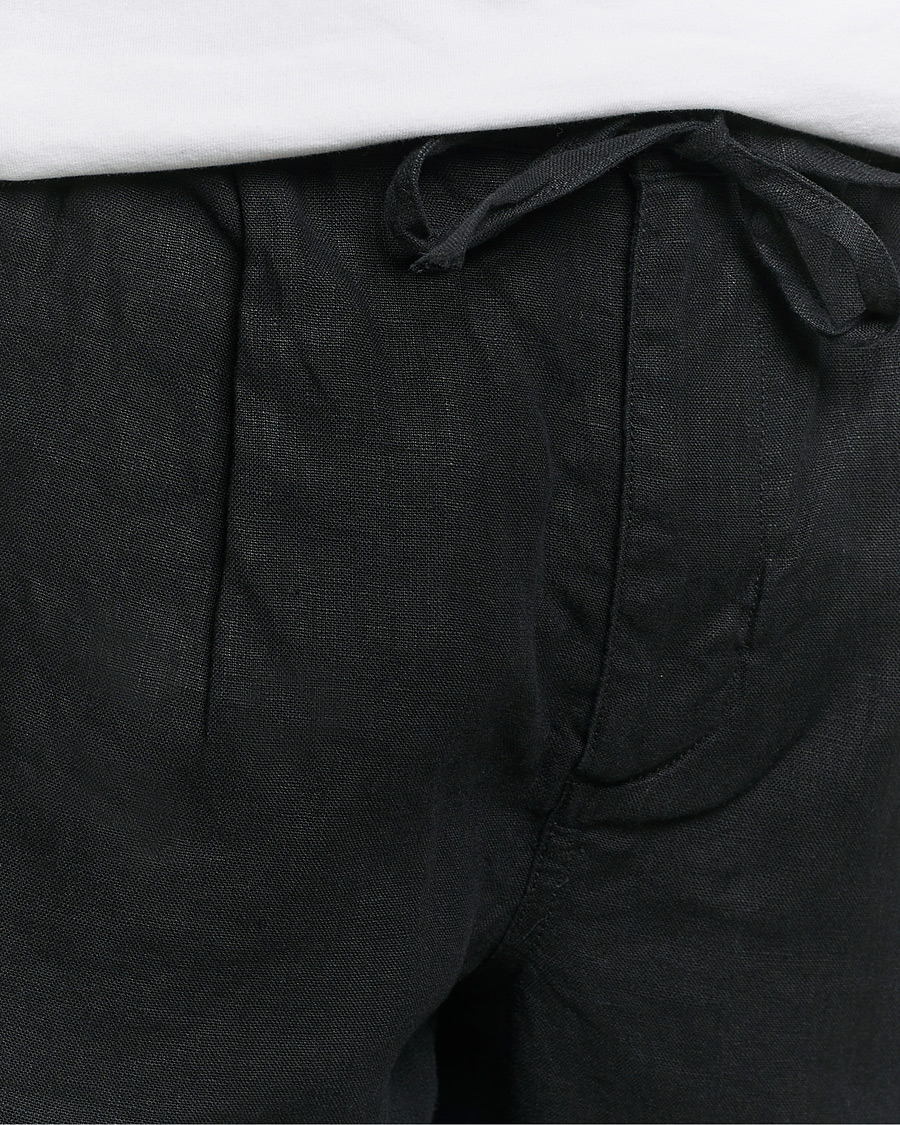 Herre | Shorts | KnowledgeCotton Apparel | Loose Linen Shorts Jet Black
