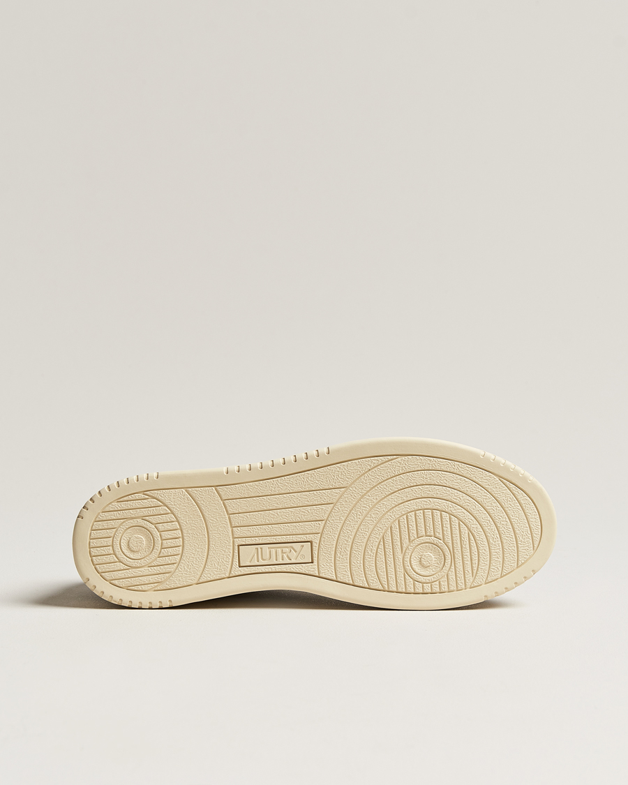 Herre | Autry Medalist Low Goat/Suede Sneaker White/Navy | Autry | Medalist Low Goat/Suede Sneaker White/Navy